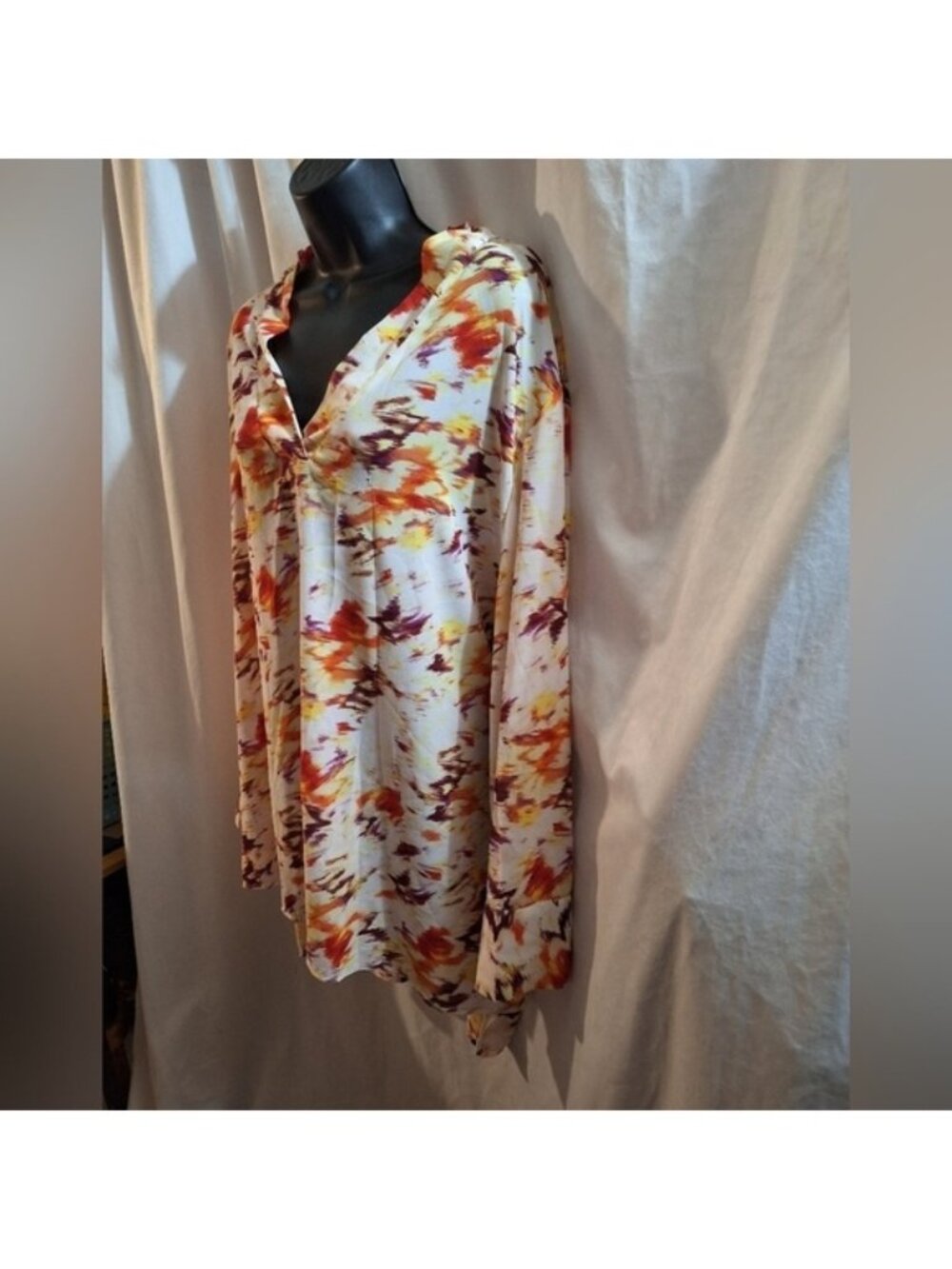 Colorful Abstract Blouse - Picture 5 of 6